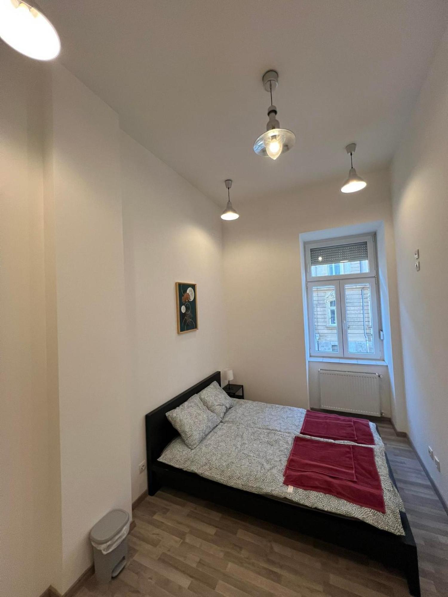 Goldensun Apartment بودابست المظهر الخارجي الصورة